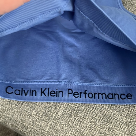 Calvin Klein performance sports bra - Picture 3 of 4